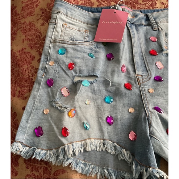 JJ’S FAIRYLAND ~Embellished Denim Shorts (NWT) - Picture 7 of 10